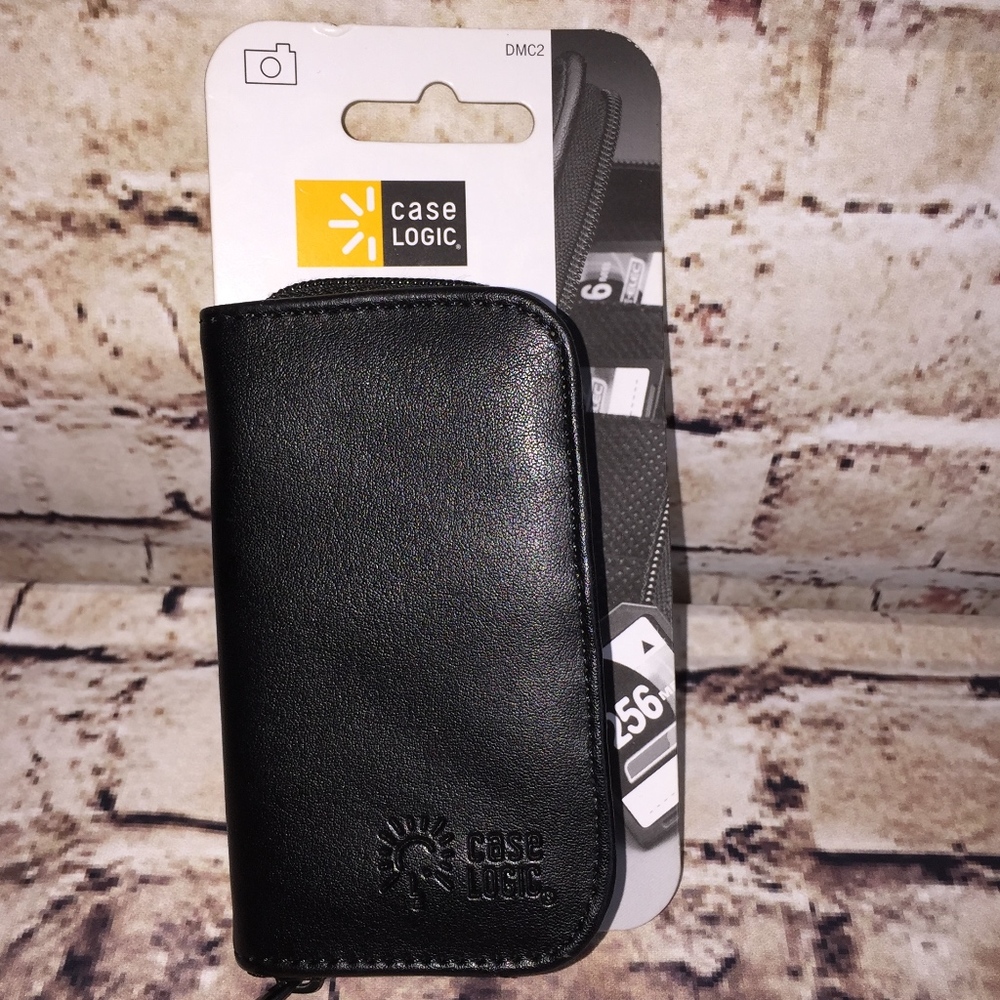 Case Logic DMC 2 Black Digital Media Carrying Case